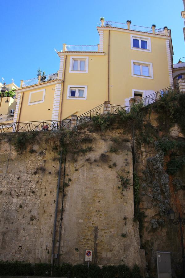 Il Viaggiatore Gaeta Medievale B&B Exterior photo