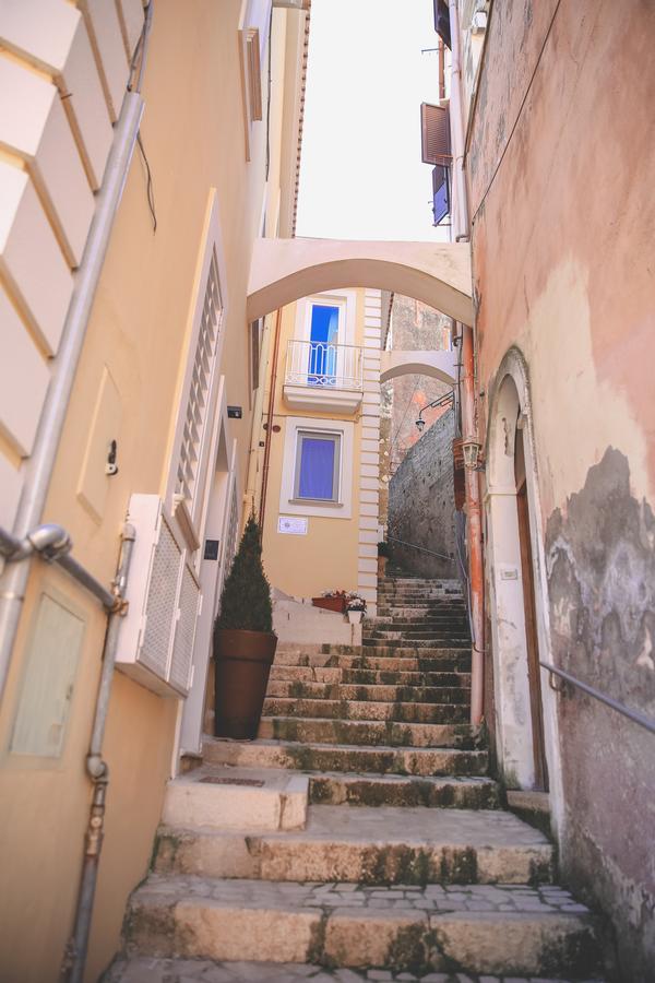 Il Viaggiatore Gaeta Medievale B&B Exterior photo